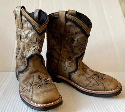 Botas Dan Post Youth 3 Western Cowboy Mid Calf couro marrom feito na Índia  - Imagem 1 de 4
