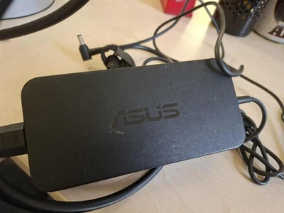Alimentatore caricabatterie ASUS A17-150P1A originale 19.5V 7.7A 150W - Immagine 1 di 2
