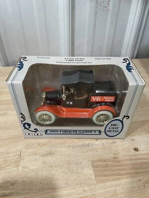 NEW ERTL 1918 Ford Runabout Delivery Car Bank 1/25 Scale V&S Variety Stores 7625 - Image 1 of 4