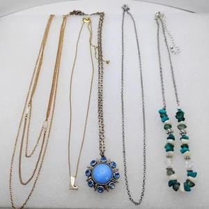 Lot 5 Vintage AVON Necklaces Goldtone Silverstone Blue Rhinestone - Picture 1 of 4