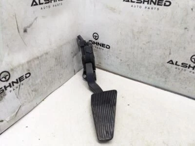Pedal acelerador 2011-2018 Ram 1500 68043161AD FABRICANTE DE EQUIPAMENTO ORIGINAL - Imagem 1 de 4