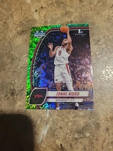 2024-25 Bowman Chrome U Jonas Aidoo Green Shimmer 1st #32 ARKANSAS - Picture 1 of 2