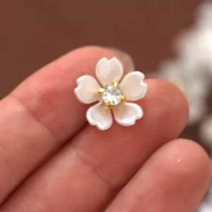 100 Stück Perlen Blumenform Strass Knöpfe für Schmuckherstellung Nähen Basteln - Bild 1 von 20