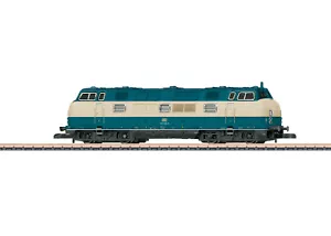 Märklin Z 88208 locomotiva diesel serie 221 DB - NUOVA + IMBALLO ORIGINALE - Foto 1 di 1