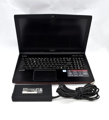 Portátil para juegos MSI GE62 6QF 17,3" NVIDIA GTX 970 i7-6700HQ 16 GB Ram 128 GB SSD Foto 1 de 4