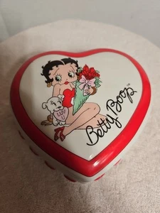 San Francisco Music Box-Betty Boop Heart "Luv U" Trinket Box-2001-Pudgy con cuore - Foto 1 di 6