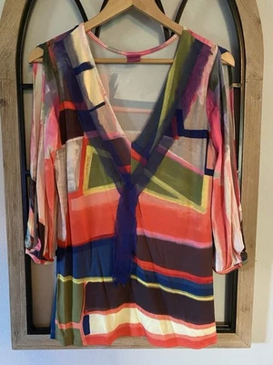 Женский цветной топ с v-образным вырезом Save The Queen сделано в Италии — средний - Изображение 1 из 4