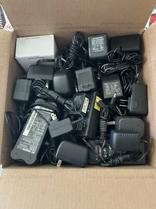 Bulk zufällige AC-Netzteile, Netzkabel usw. 25 Pfund. - Bild 1 von 2