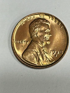 1938 Lincoln Wheat Cent S - BU - Uncirculated - Picture 1 of 2