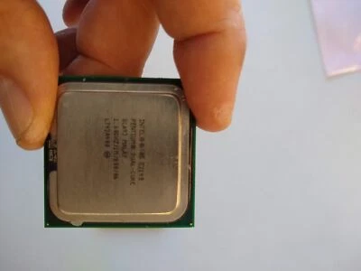 Intel SLA93 Pentium E2140 1.60Ghz Dual Core Processor - Image 1 of 2
