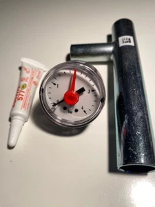 REMEHA De Dietrich S100350 MANOMETER INKL. T-STÜCK NEU OVP AVANTA - Picture 1 of 3