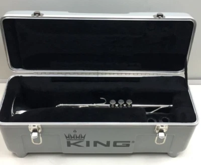 Trompeta KING K12 SP Bb plateada banda de marcha probada en EE. UU. con estuche Foto 1 de 4