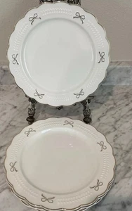 Yedi GOLD BOW Dinner Plates 10in Set of 4 Ceramic Holiday Glam White New - Picture 1 of 2