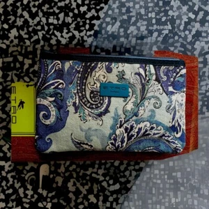 New Etro W/tags/ bag purse handbag Cosmetic Bag makeup clutch - Picture 1 of 9
