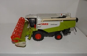Norscot HO 1:87 Scale Claas Lexion 580 Combine Harvester #56016 - Picture 1 of 4