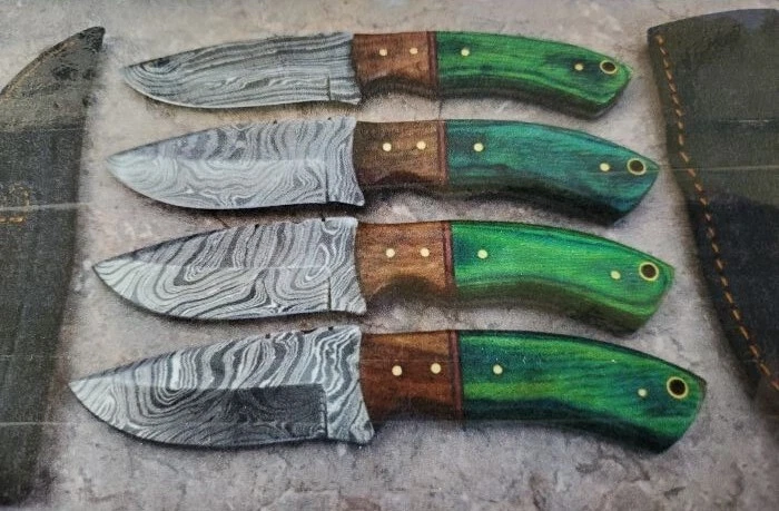 CUCHILLOS DE CAZA HECHOS A MANO DE ACERO DAMASCO PERSONALIZADOS, 4.0" con fundas de cuero PAQUETE DE 4 Foto 1 de 1