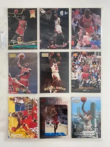 Lote de 35 tarjetas Michael Jordan paquete más Iverson Pippen Webber Hill Malone Barkley - Imagen 1 de 22