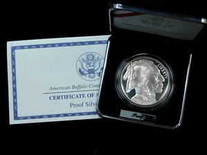 2001-P $1 American Silver Buffalo Commemorative Silver Dollar - In OGP with COA - Picture 1 of 5
