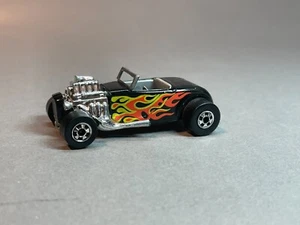 1975 Hot Wheels Blackwall Ford Roadster Flying Flames Hot-Rod Toy Car - Picture 1 of 9