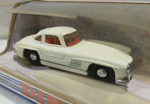 Dinky 1:43 1955 Mercedes Benz 300SL Gullwing - Picture 1 of 5