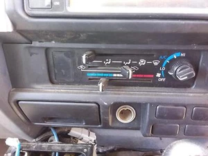 TOYOTA LANDCRUISER HEATER/AC CONTROLS 76/78/79 SERIES, 08/09 - - Picture 1 of 2