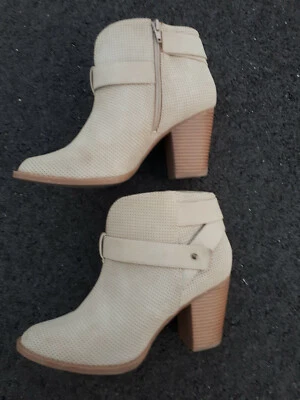 Bottines femme en très bon état JustFab T40 - Photo 1/3