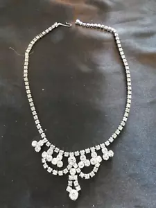 VINTAGE COSTUME JEWELRY GLASS STONE NECKLACE - Picture 1 of 3