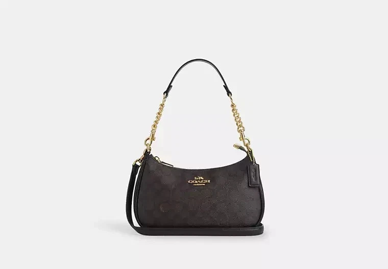 COACH ホワイト ショルダーバッグ　未使用 COACH 白 ホワイト ショルダーバッグ 値下げ不可