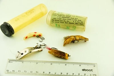 Lote de señuelos de pesca antiguos Minnow de caña giratoria y mosca vintage JJ19 Foto 1 de 2