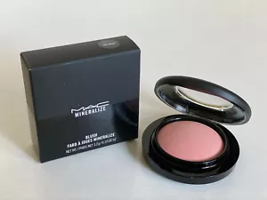 AUTHENTIC MAC MINERALIZE BLUSH POWDER - RAY BEAM ( SOFT PINK SHIMMER ) - Picture 1 of 3