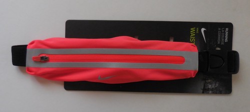 Nike Slim Running WaistPack Adulto Unisex Brillante Cremisi Nero Argento