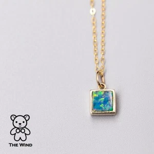 Minimalistischer quadratischer australischer Doublet Opal Anhänger NUR 14k Gelbgold - Bild 1 von 5