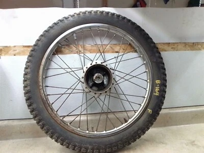 Llanta delantera Suzuki 185 TS TS185 1971 1972 B-164 ANX Foto 1 de 4