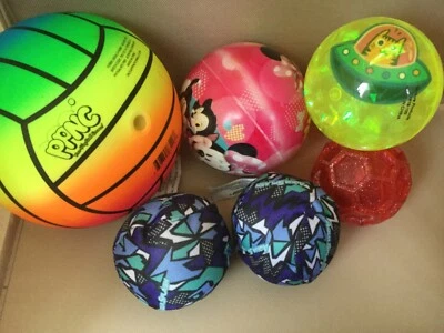 Lote de 7 bolas diferentes, rebote, iluminación y agua Foto 1 de 4