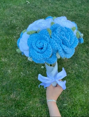 Ramo de flores de ganchillo (hecho por encargo) Foto 1 de 4