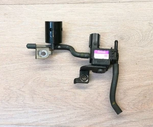 Honda Civic Type S FN FK MK8 2.2 Pressure Vacuum Solenoid Valve 1013624800 OE - Picture 1 of 4