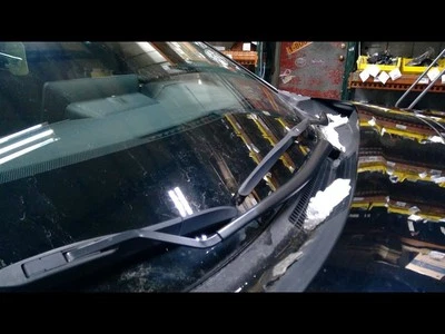 Brazo limpiaparabrisas derecho VENZA 2021-2023 1538614 Foto 1 de 4