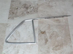 MERCEDES 107 Chrome hardtop molding drip window right 450 380 560 1076980801  - Bild 1 von 4