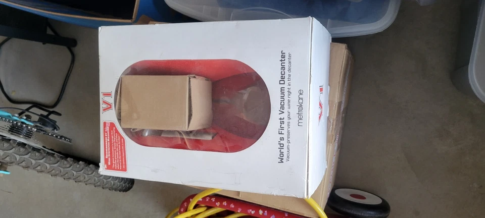 Metrokane V1 Worlds Primera jarra de vidrio al vacío vino nueva caja abierta Foto 1 de 1