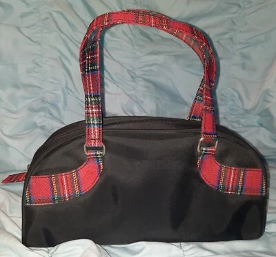 Cartera con asa superior negra con borde a cuadros rojo domo cierre de cremallera, Escocia Foto 1 de 4