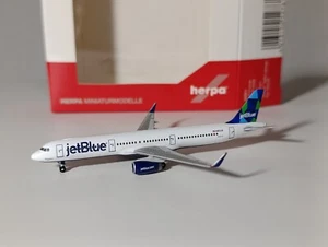 Herpa Wings JetBlue Airbus A321 "Prisma" N903JB 527811 1:500 - Foto 1 di 2