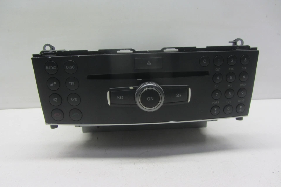 Mercedes W204 Autoradio CD-Player Radio  A2048700594 - Bild 1 von 4
