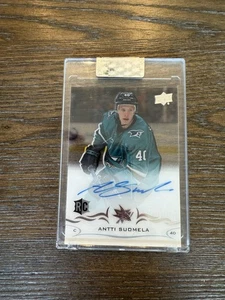2018-19 Upper Deck Clear Cut #CCR-SU Antti Suomela Base Rookie Autographs - Picture 1 of 2