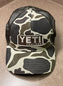 Yeti Camouflage Trucker Hat With Logo Patch - Picture 1 of 5