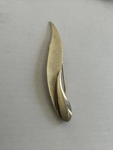 Sarah Coventry Signed Vintage Gold Tone Hair Barrette Apx. 3" x .65" - Picture 1 of 5