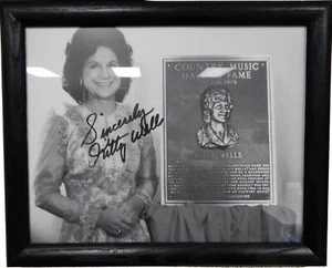 Framed Picture of the great Kitty Wells. Picture is autographed and collectible - Picture 1 of 1