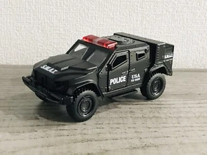 SWAT POLICE TACTICAL UNIT TEAM VEICOLO DI SOCCORSO CORAZZATO RARO HTF NUOVO MODELLO PRESSOFUSO - Foto 1 di 14