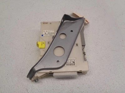LEXUS IS250 IS350 2006-2008 tablero de instrumentos unión fusibles relé caja 82730-53050 OEM Foto 1 de 4