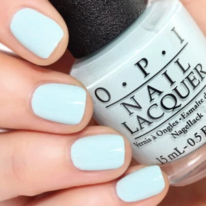 OPI - Suzi Without a Paddle F88 Fiji Pastel Blue Creme Nail Lacquer Polish 15ml - Picture 1 of 2