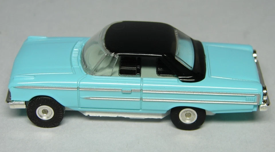 Dash Motorsports 1963 Ford Galaxy T-Jet tipo HO SLOT CAR - NUEVO - solo carrocería Foto 1 de 4
